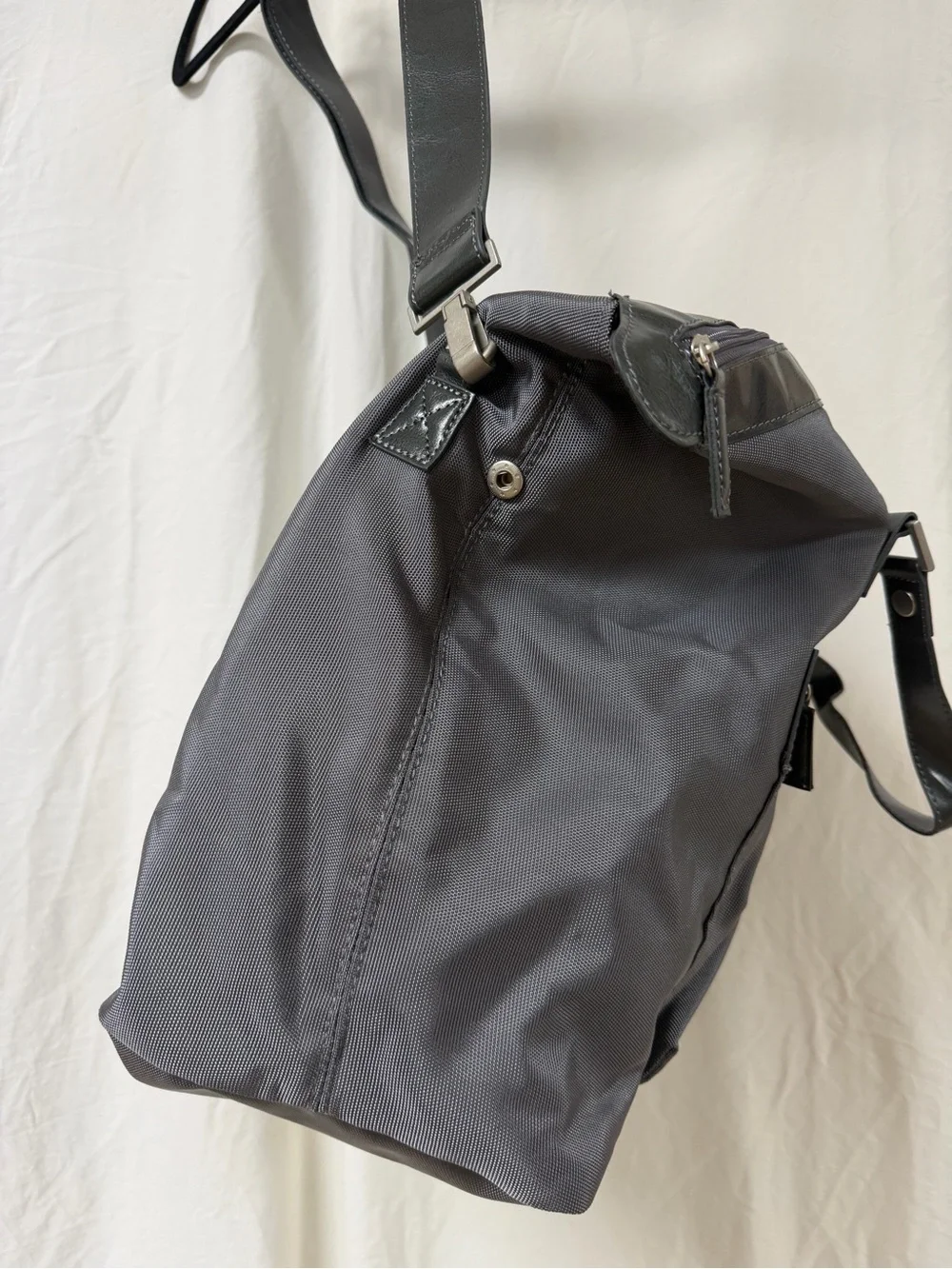 NWOT Georgio Armani Gray/Black Travel Gym Bag W/Adjustable Shoulder Strap